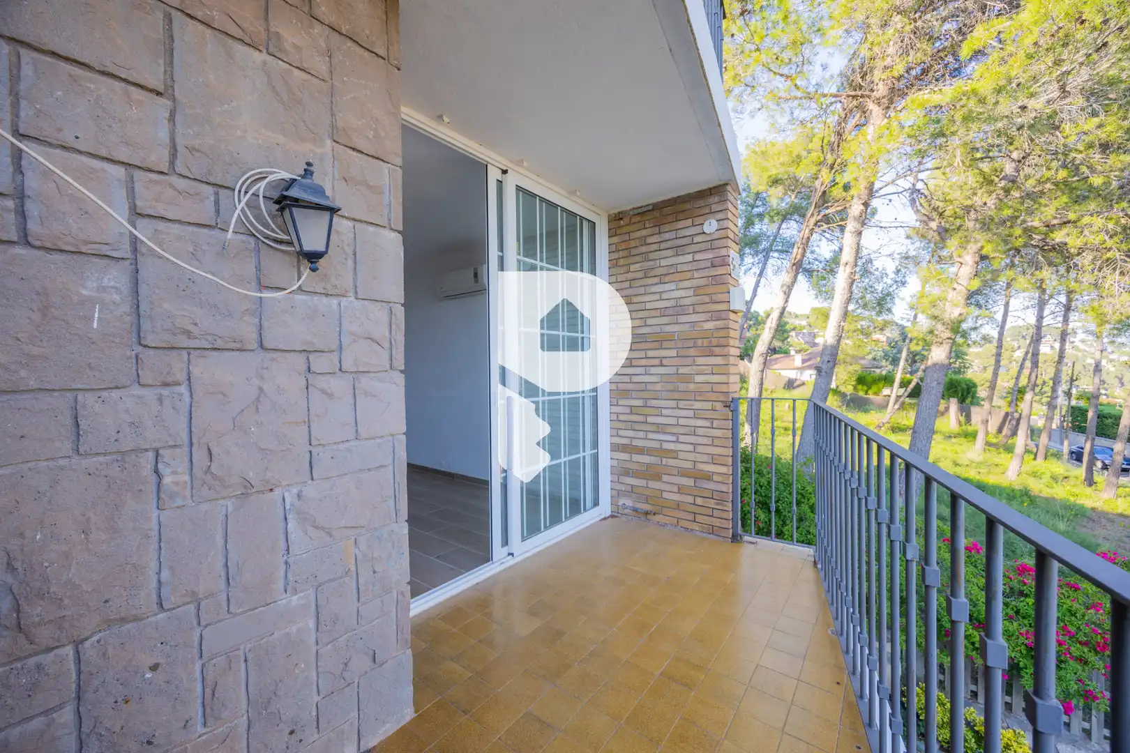 Balcony of Houses for sale in Pallejà  with Air Conditioner, Heating and Private garden