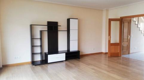 Foto 4 de Casa adosada de alquiler en Carretera Orbaneja, Villafría - La Ventilla - Castañares, Burgos Capital