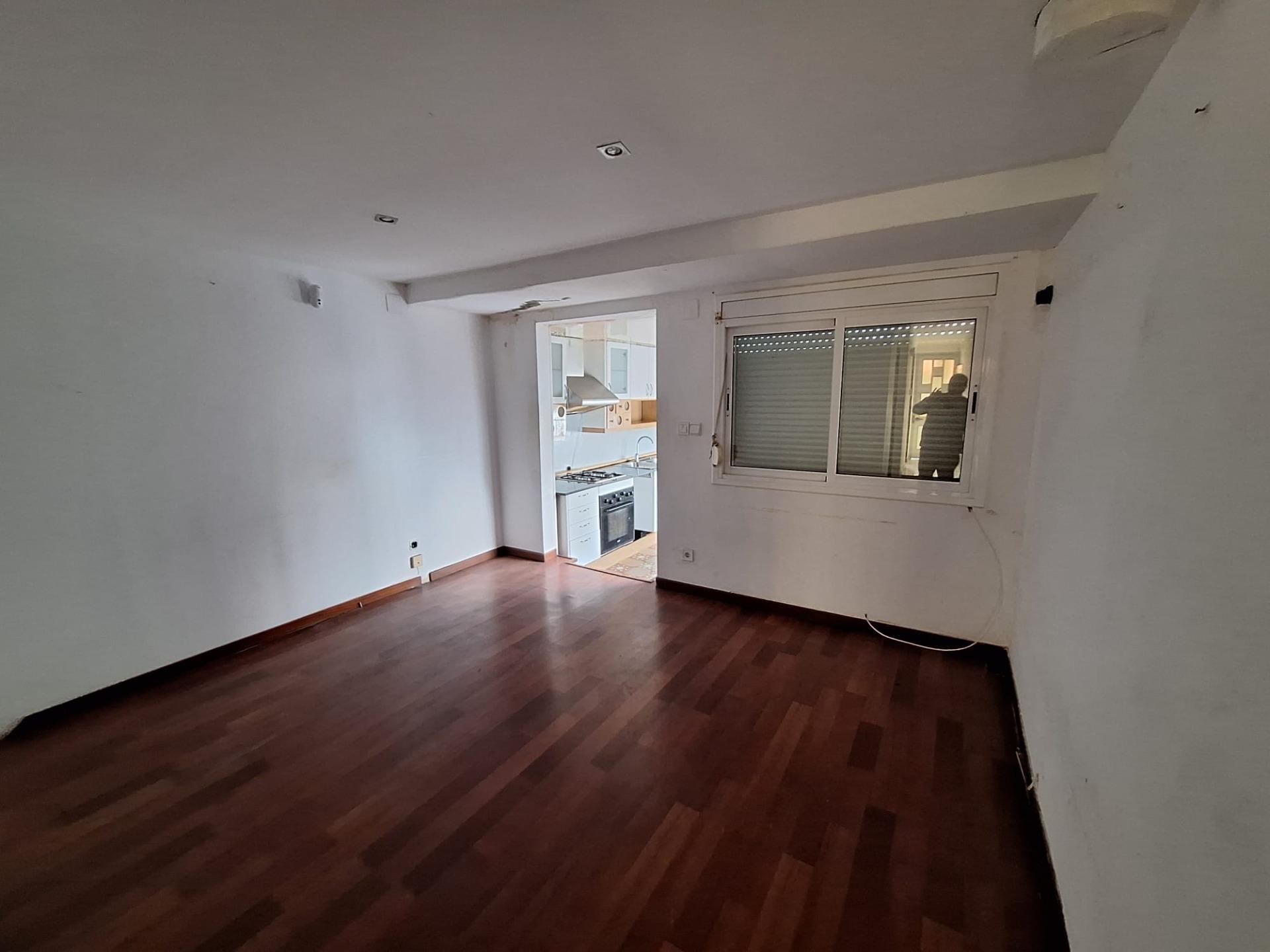 Flat for sale in Sabadell  with Balcony
