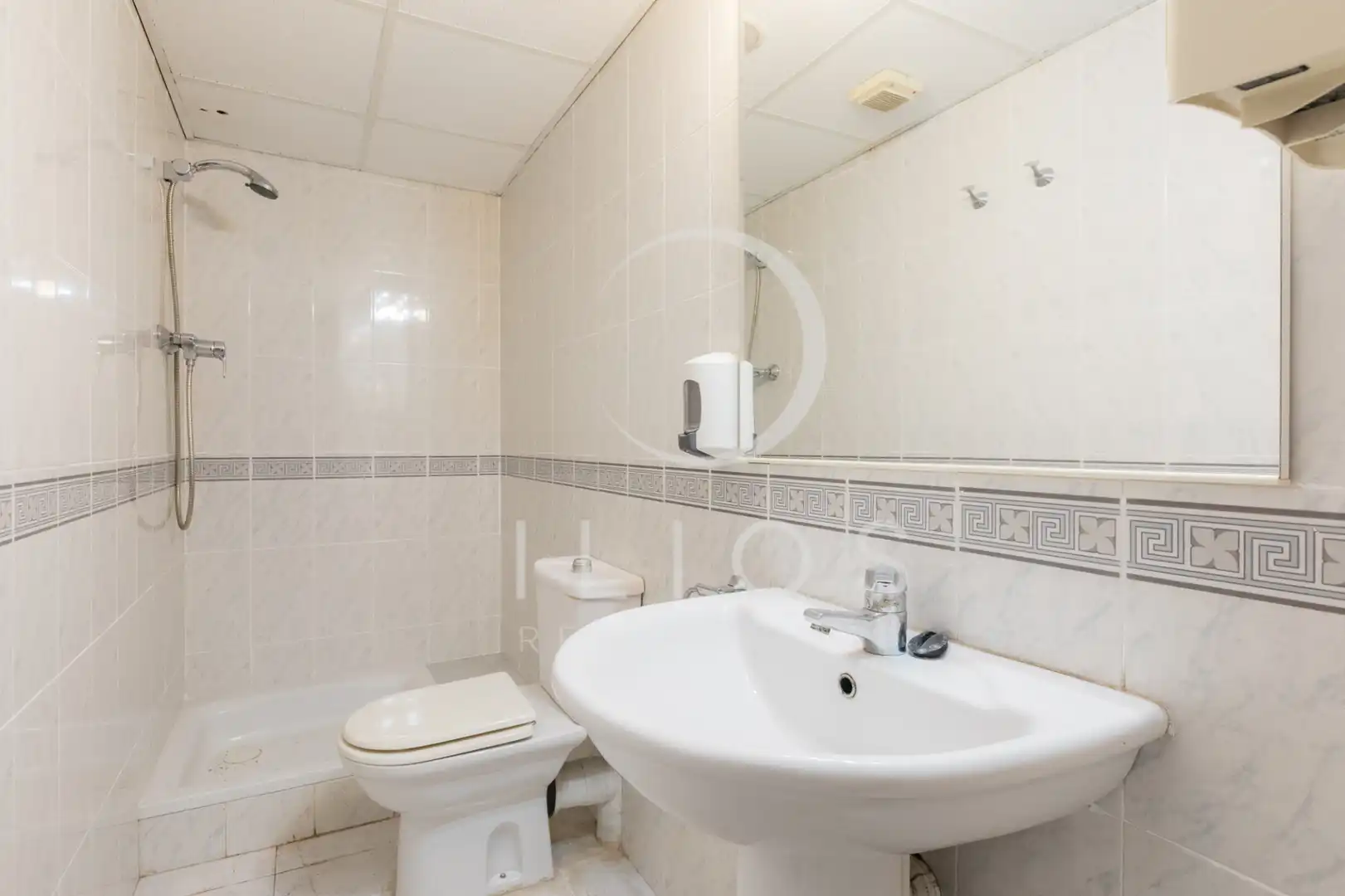 Baño de Oficina en venta en Valencia con Aire acondicionado y Balcón