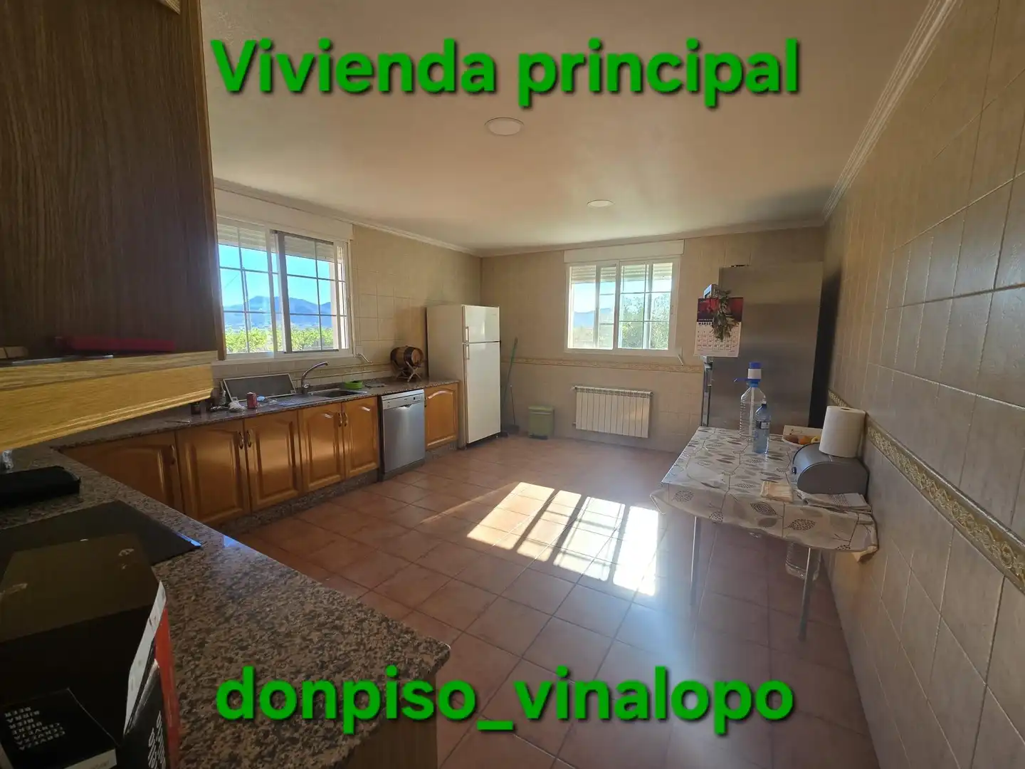 Cuina de Finca rústica en venda en Elda amb Calefacció i Piscina