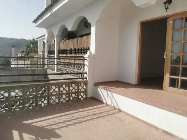 Chalet con terraza en alquiler en Calle Teobaldo Power, imagen 8