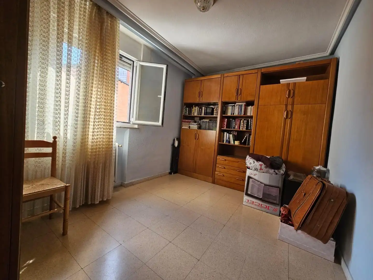 Habitación de Piso en venta en Salamanca con Calefacción