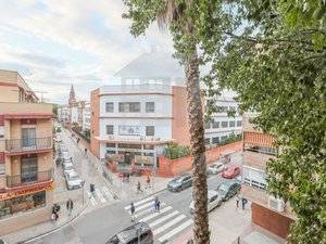 Piso en Venta en Plaza Salesiano Don Ubaldo en Triana Este