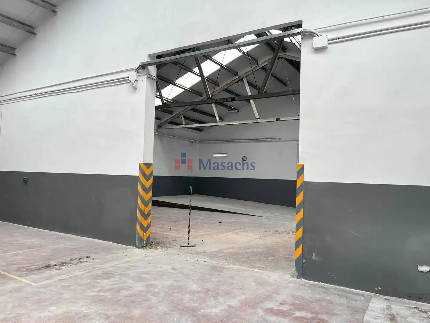 Außenansicht von Fabrikhallen zur Miete in Barberà del Vallès