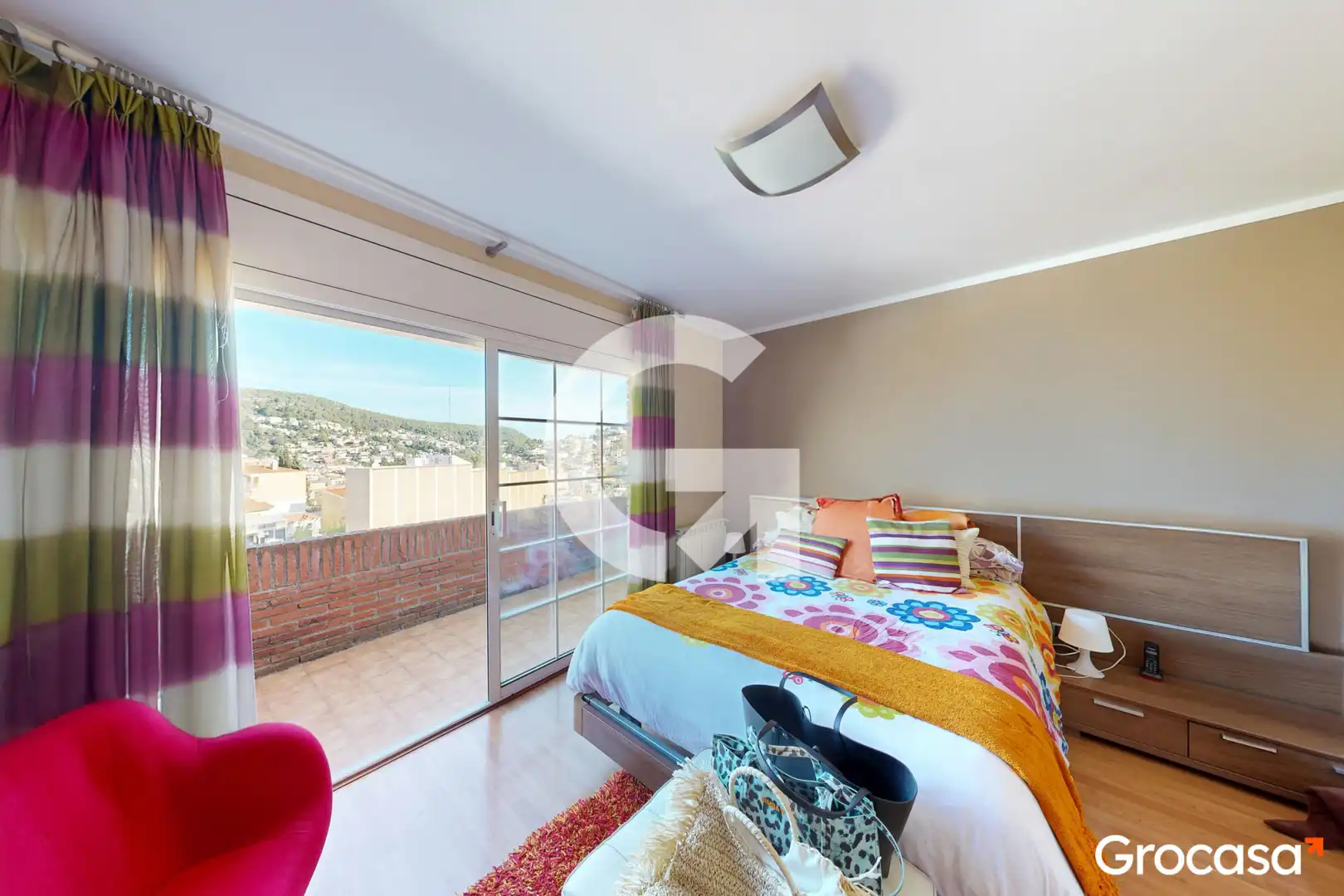 Habitación de Casa o chalet en venta en Vallirana con Aire acondicionado, Calefacción y Jardín privado