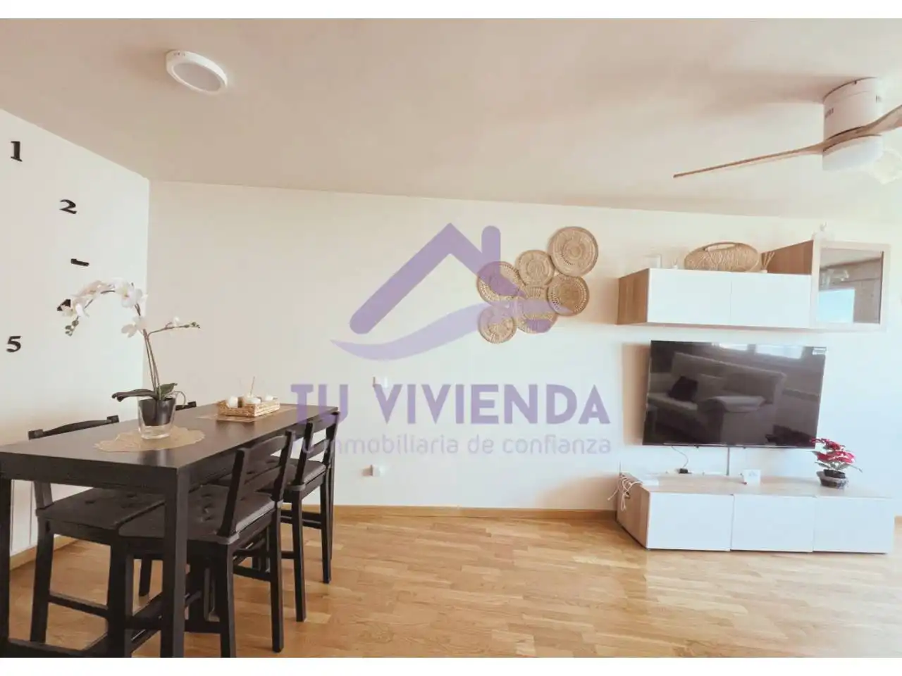 Sala de estar de Piso en venta en Íscar con Trastero