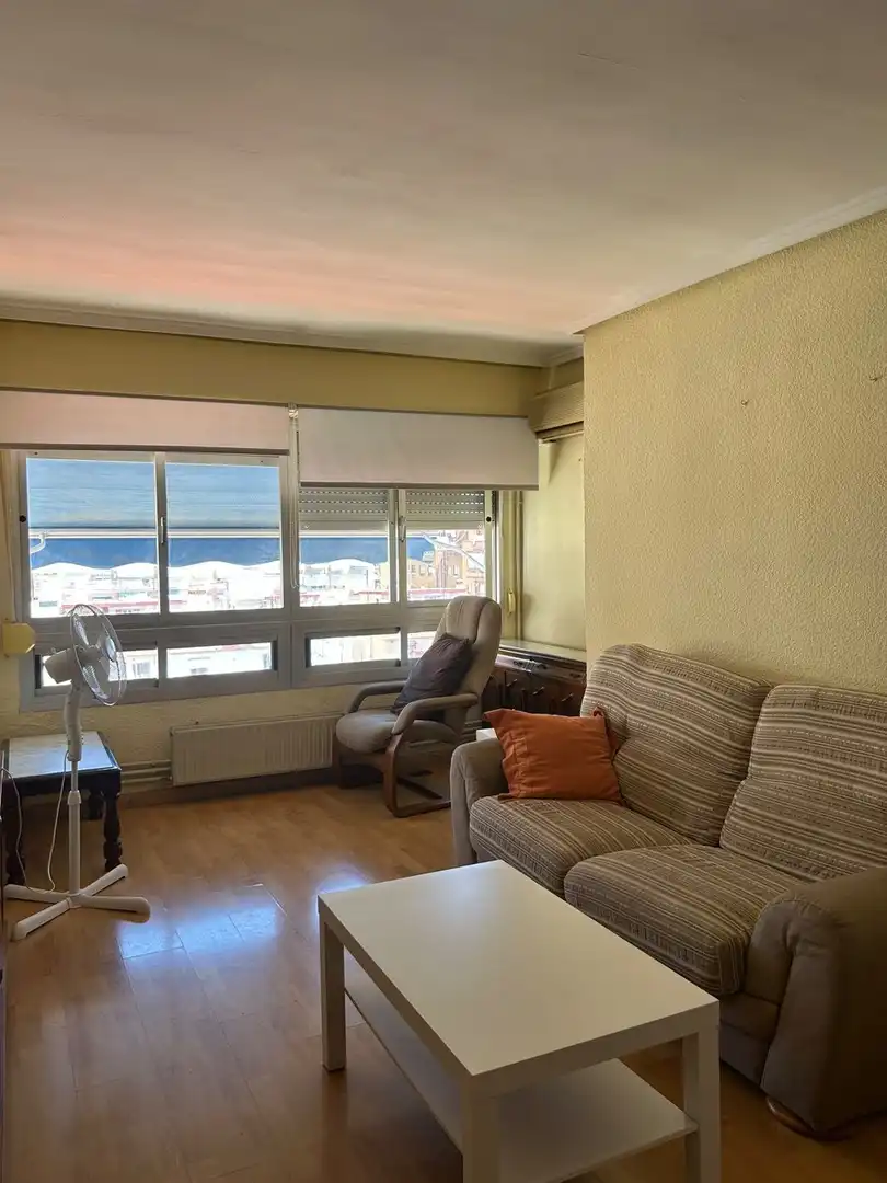 Living room of Flat for rent in Valencia  with Air Conditioner, Heating and Furnished