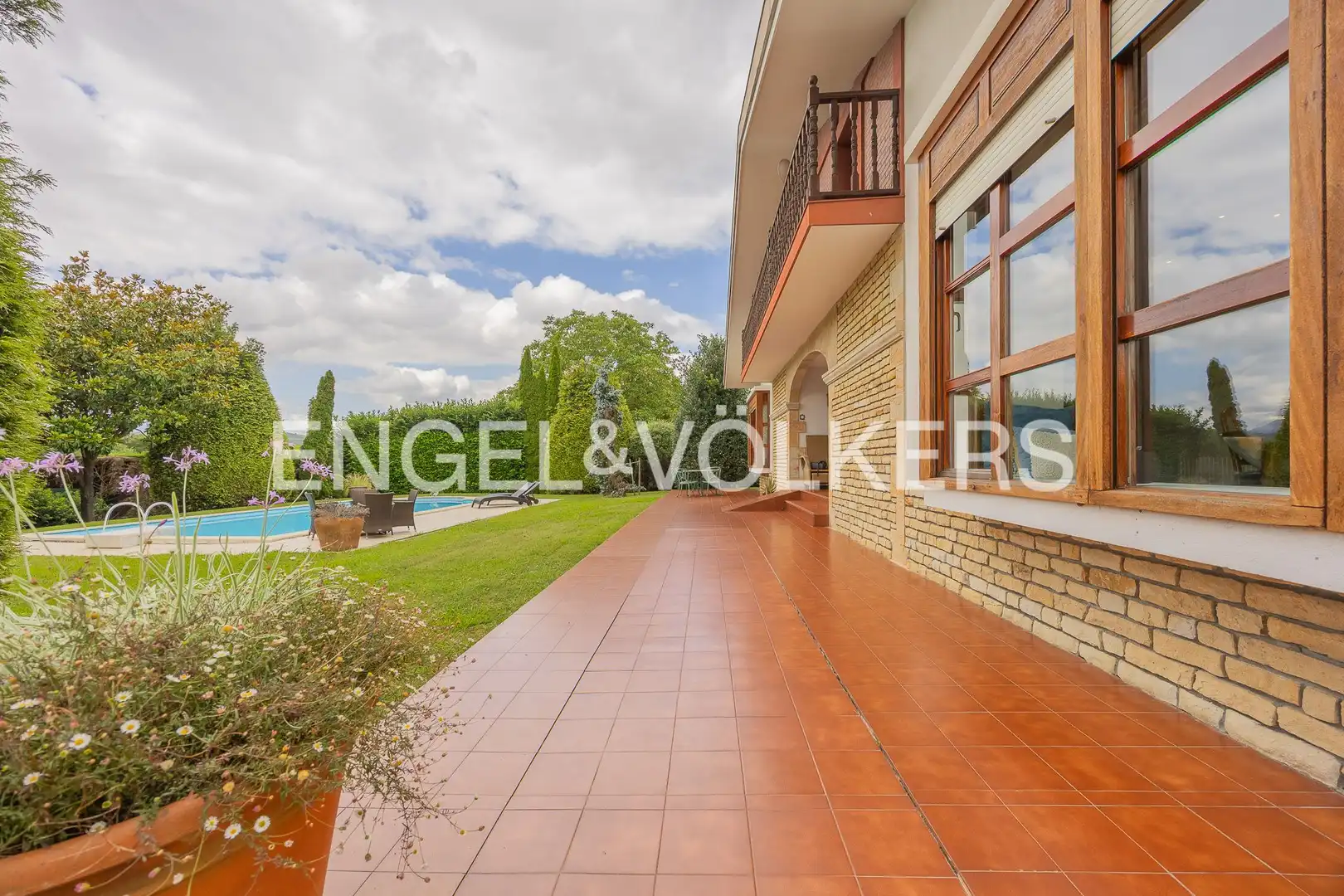 Vista exterior de Casa o chalet en venta en Loiu con Calefacción, Jardín privado y Trastero