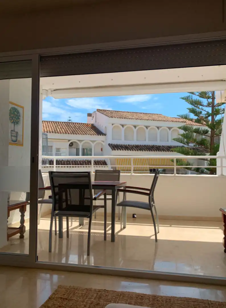 Apartament amb terrassa en venda a Elviria - Cabopino, imagen 3