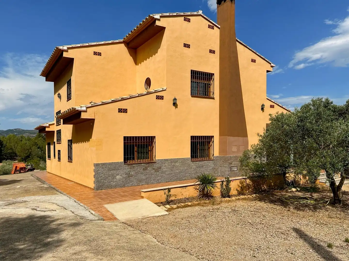 Exterior view of Country homes for sale in Useras /  Les Useres  with Private garden, Terrace and Storage room