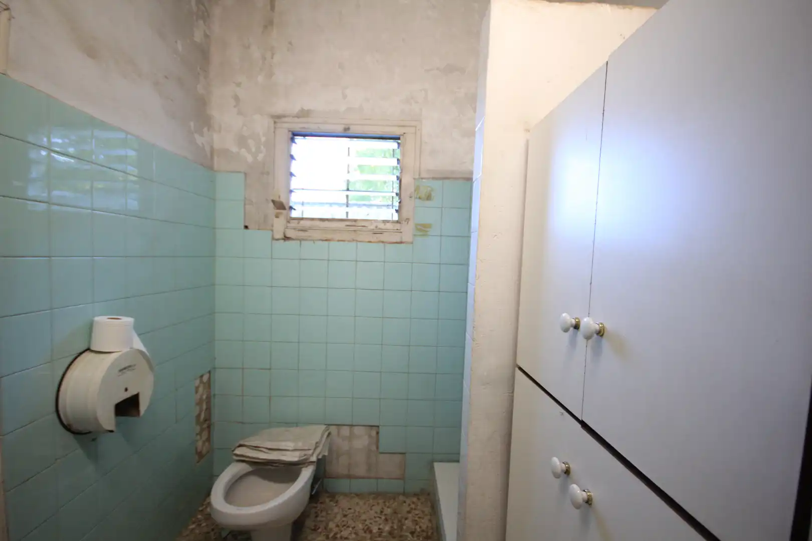 Baño de Nave industrial en venta en La Roca del Vallès con Alarma