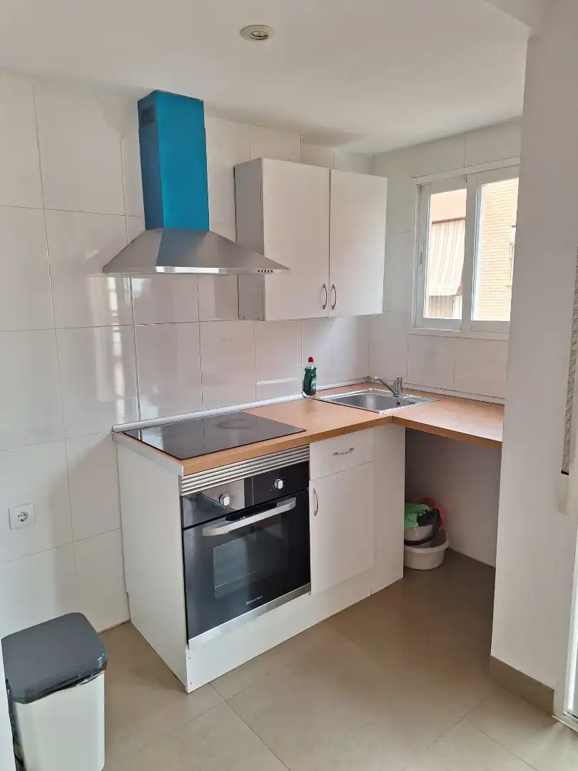 Dachboden zur Miete in Carrer del Poeta Llorente, Centro Ciudad