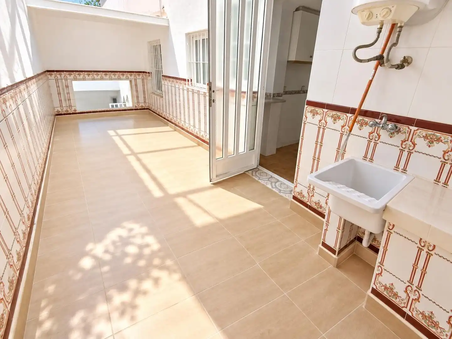 Appartamento con terrazza in vendita a Alcantarilla, imagen 3
