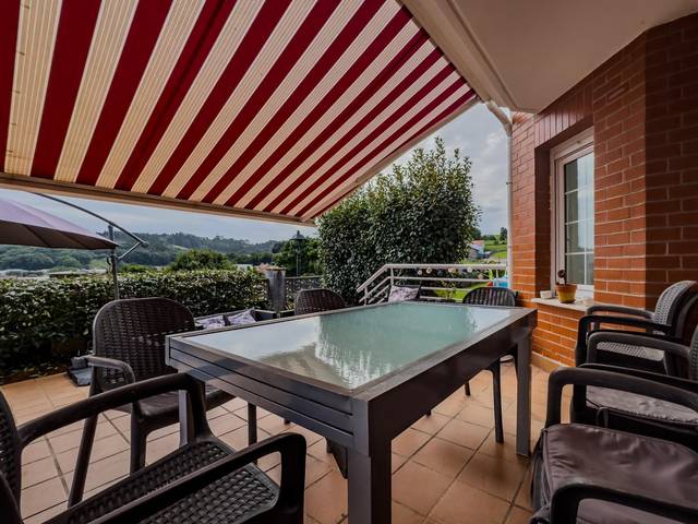 Casa-chalet en Venta en Calle REBOLLAR en Igollo