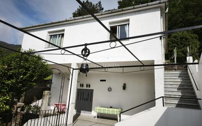 Vista exterior de Casa o xalet en venda en Crecente amb Jardí privat