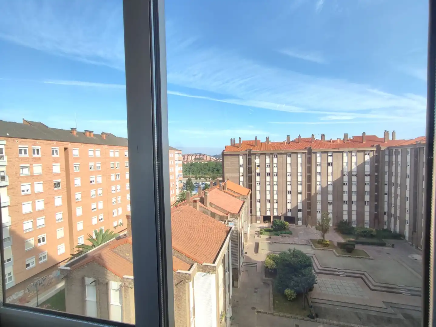 Exterior view of Flat for rent in Gijón   with Heating, Parquet flooring and Furnished