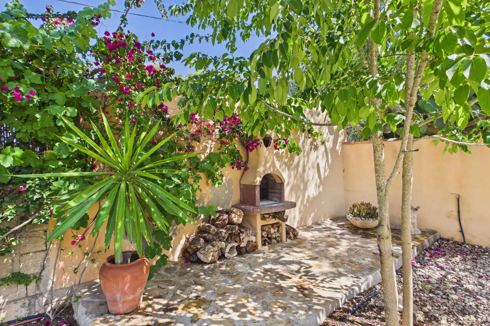 Terraza de Finca rústica en venta en Muro con Aire acondicionado, Terraza y Amueblado