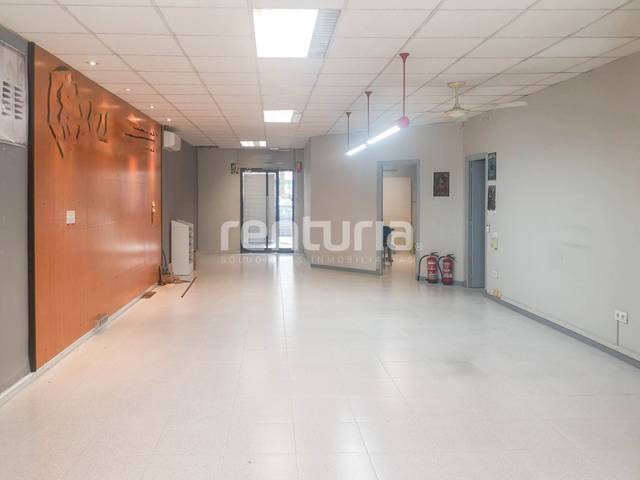 Local comercial en Alquiler en Fuente del Jarro