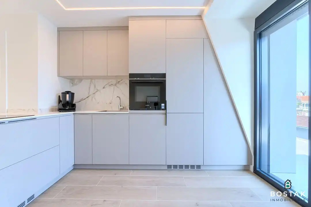 Cocina de Piso de alquiler en Bilbao  con Calefacción y Terraza