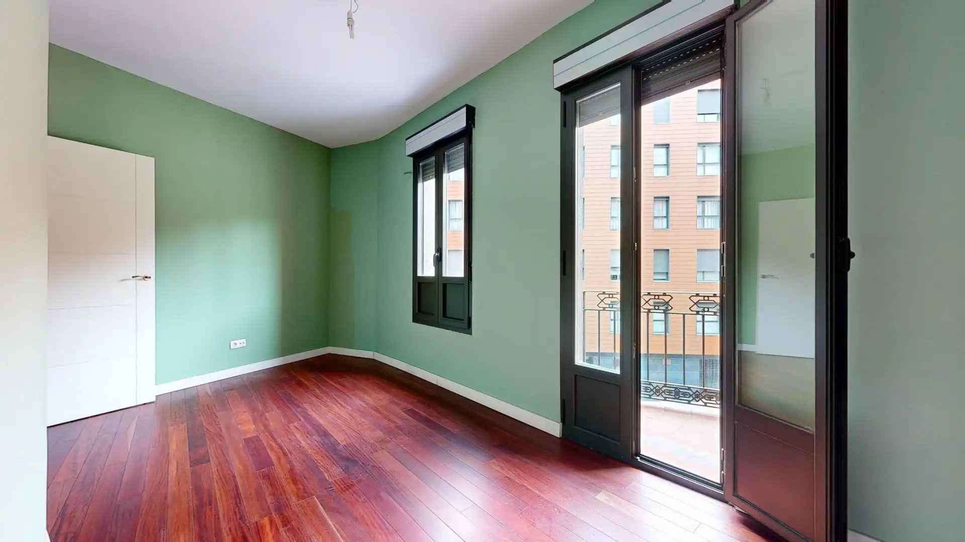 Habitación de Piso en venta en Bilbao  con Calefacción, Terraza y Balcón