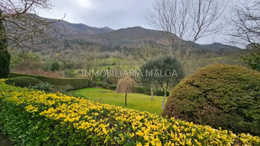 Jardín de Casa o chalet en venta en Colunga con Calefacción, Jardín privado y Parquet