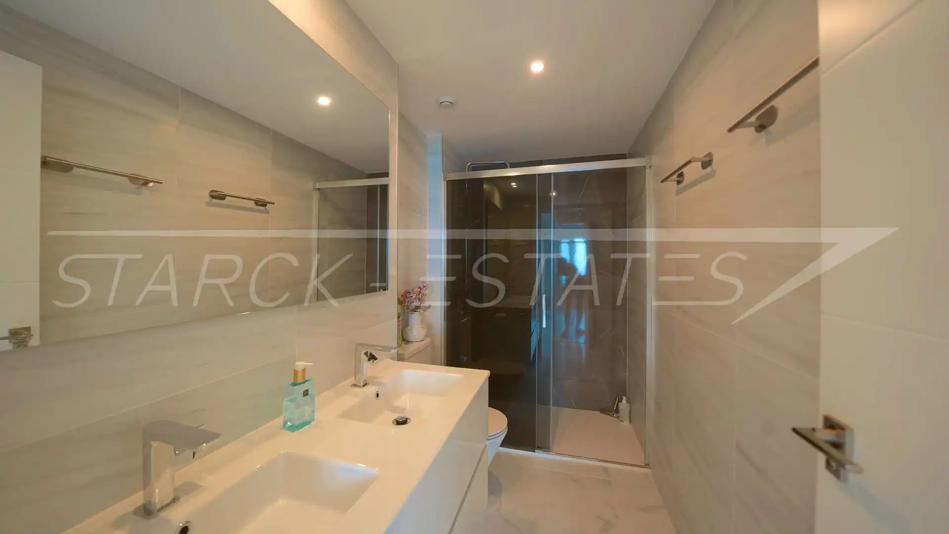Bany de Apartament en venda en Orihuela amb Aire condicionat, Jardí privat i Piscina