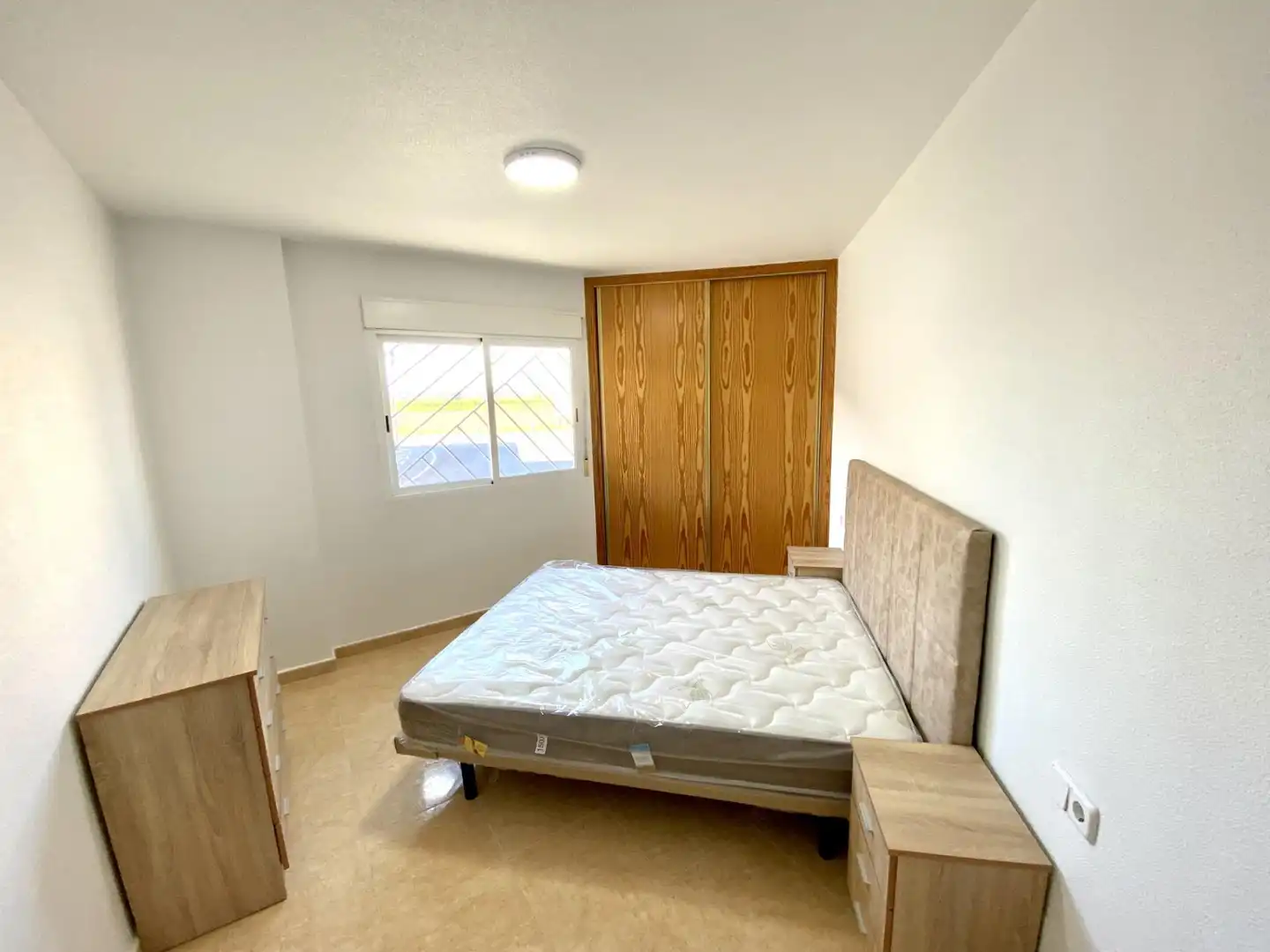 Wohnung zur Miete in Avenida DAYA NUEVA, Almoradí