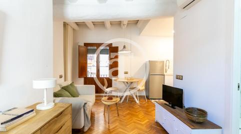 Foto 2 de Piso de alquiler en Carrer de Les Caputxes, Sant Pere, Sta. Caterina i la Ribera, Barcelona