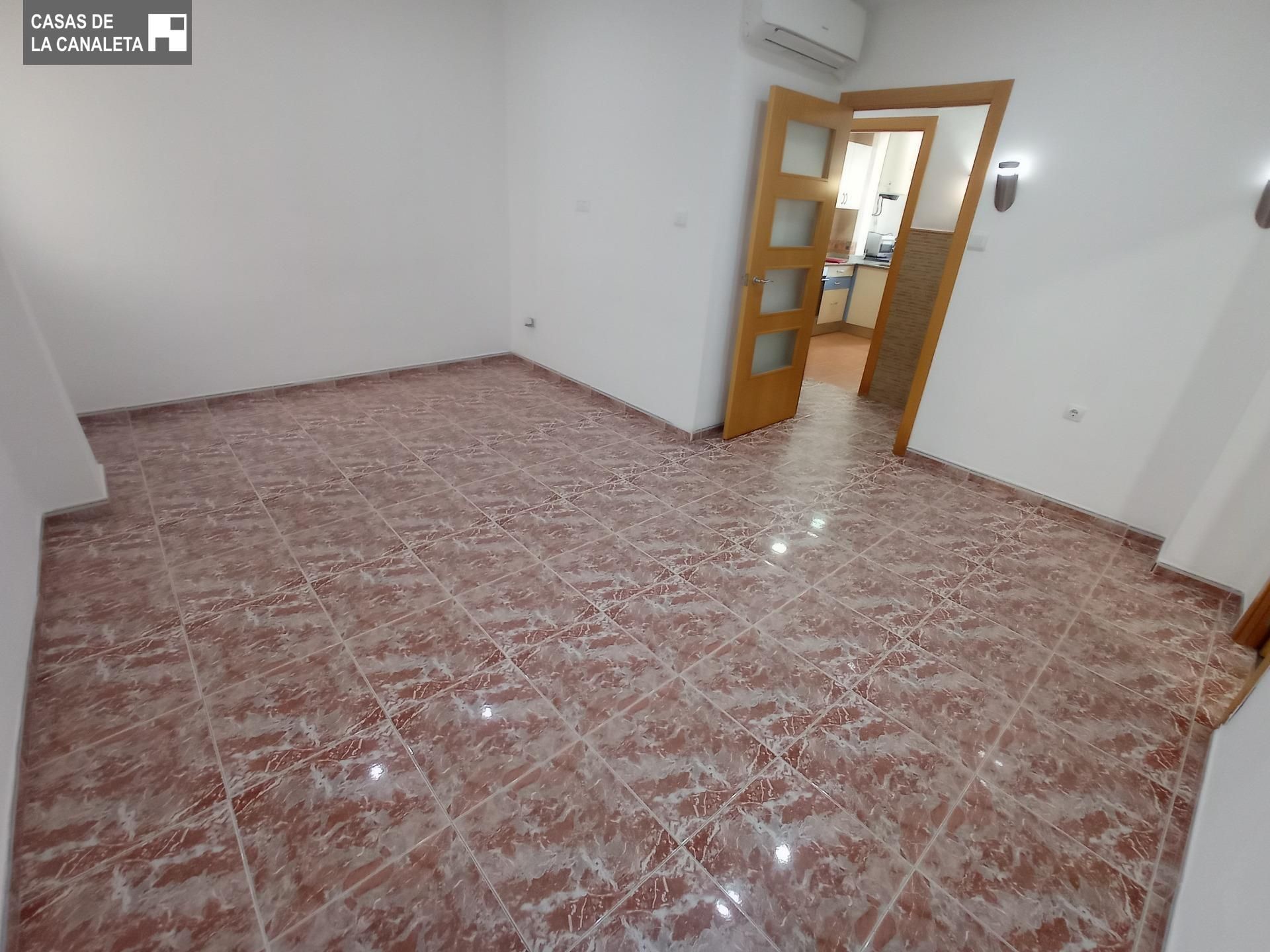 Planta baja for sale in Mislata  with Air Conditioner and Terrace
