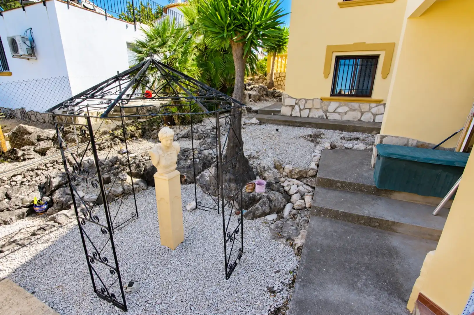 House with garden for sale in El Ràfol d'Almúnia, imagen 4
