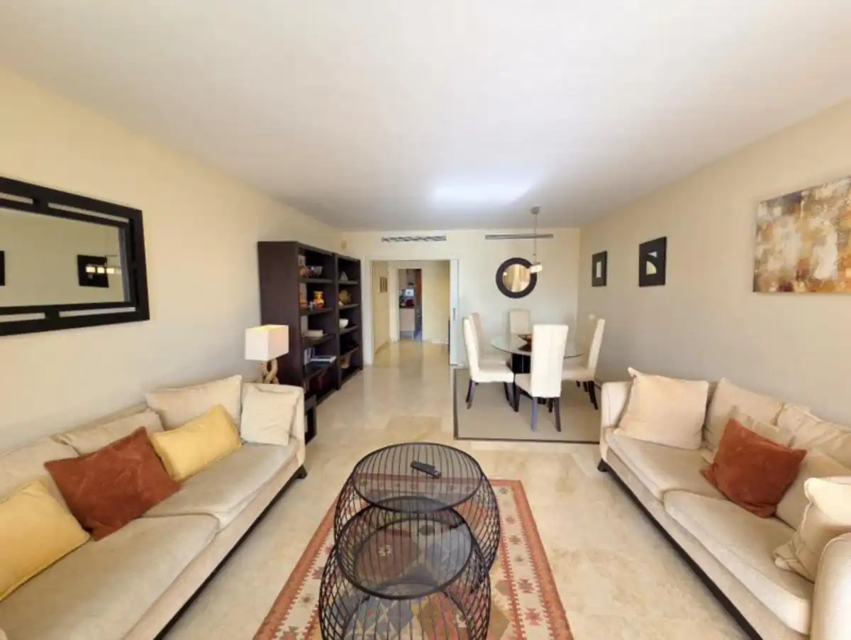 Appartement compact avec piscine à vendre à La Duquesa, imagen 2