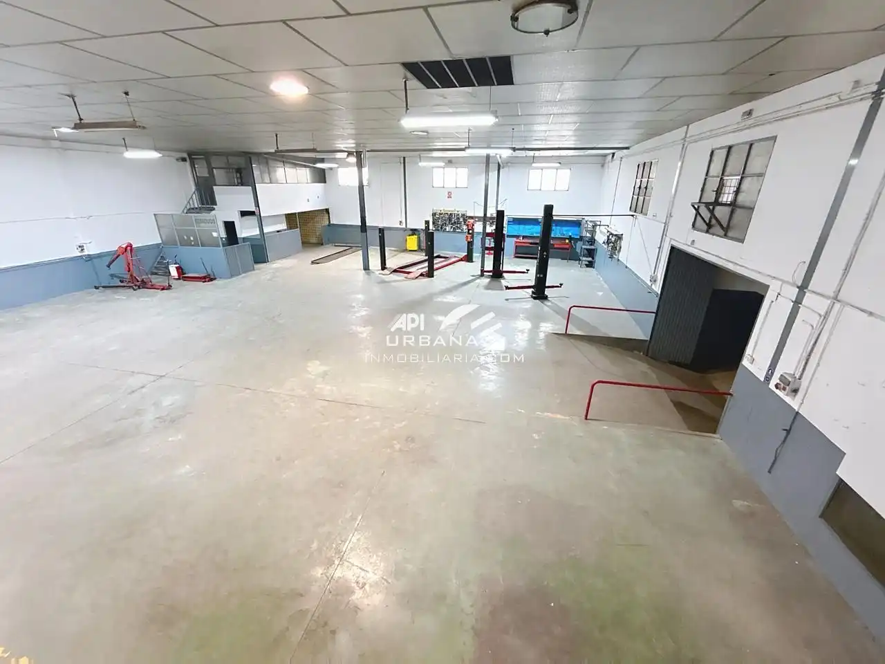 Nave industrial de alquiler en Lucena