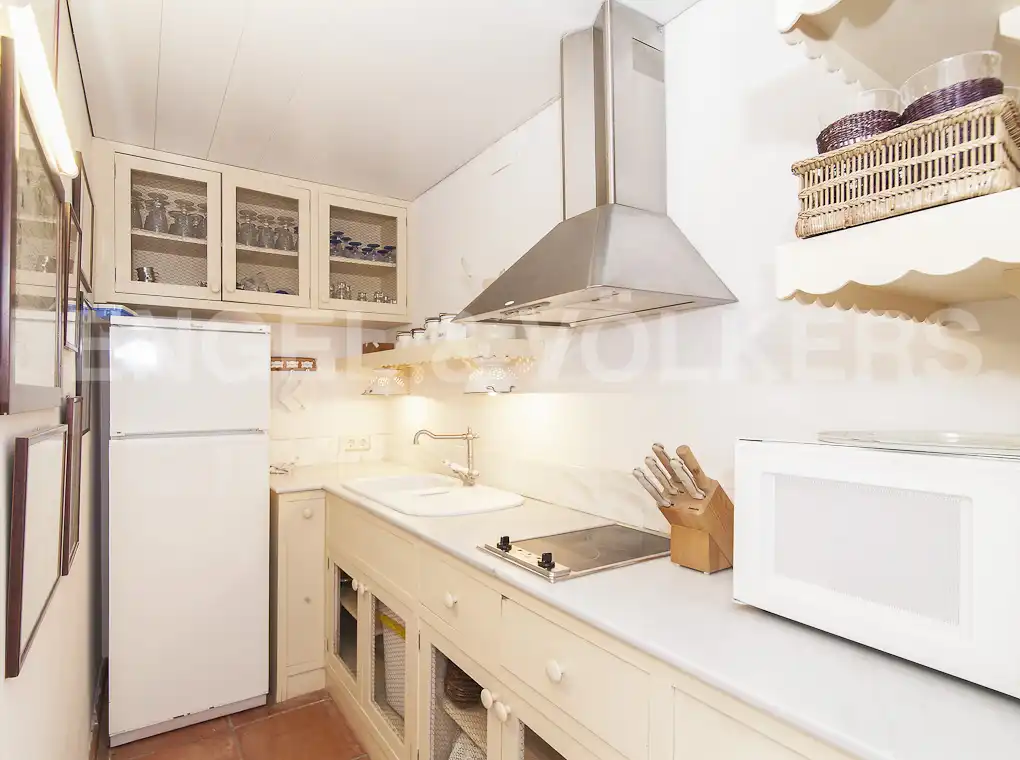 Cocina de Casa o chalet en venta en Barcelona con Aire acondicionado, Calefacción y Jardín privado