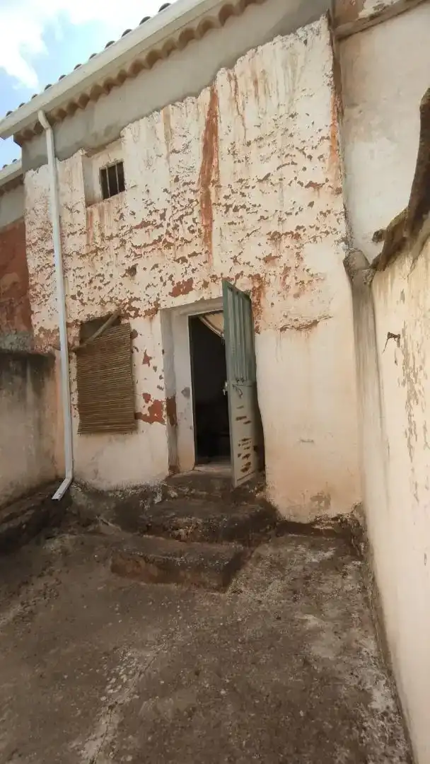 Vista exterior de Casa adosada en venda en Povedilla