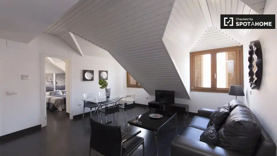 Appartamento con terrazza in affitto a Centro, imagen 5