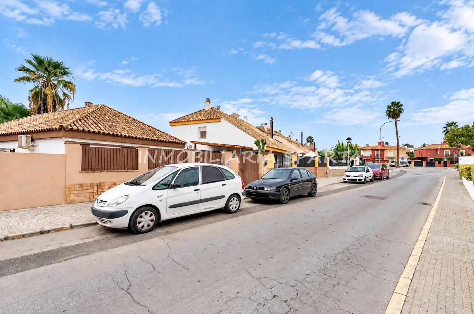 Vista exterior de Casa o xalet en venda en Espartinas Pueblo