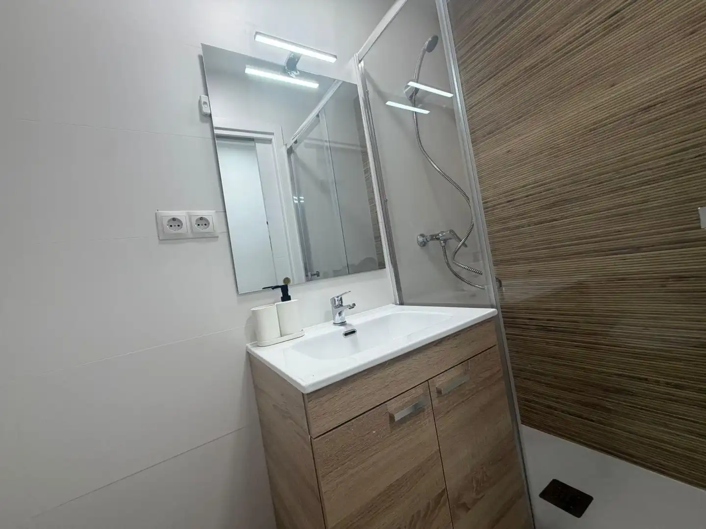 Baño de Estudio de alquiler en Fuenlabrada con Amueblado