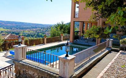 Swimming pool of House or chalet for sale in Belvís de la Jara  with Air Conditioner, Private garden and Terrace
