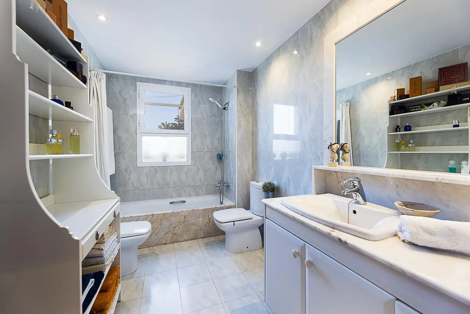 Bathroom of Ground floor for sale in  Palma de Mallorca  with Air Conditioner, Private garden and Terrace