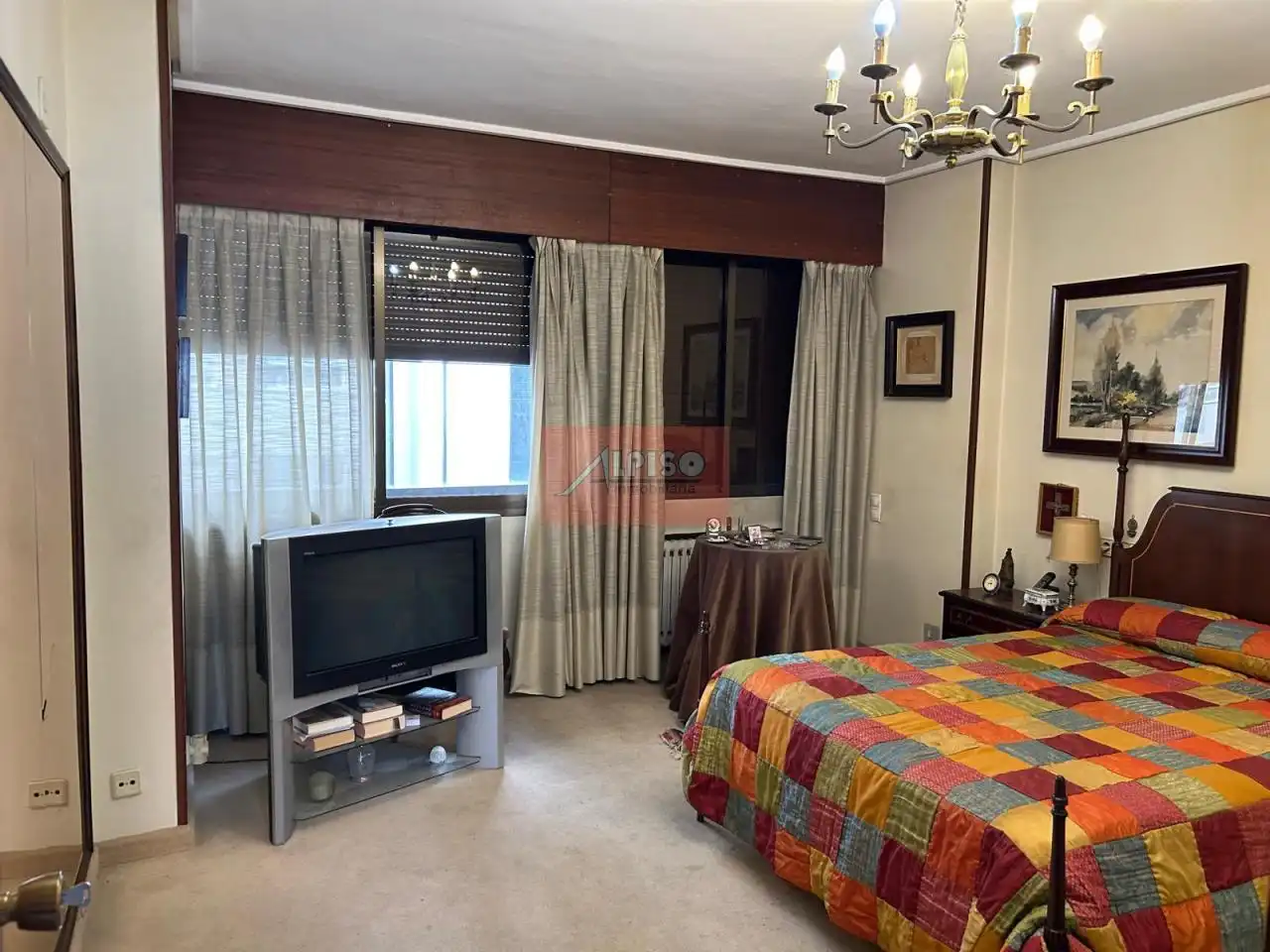 Habitación de Piso en venta en Ourense Capital  con Calefacción, Parquet y Trastero