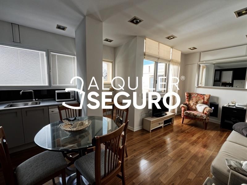 Living room of Flat to rent in  Madrid Capital  with Air Conditioner, Heating and Terrace