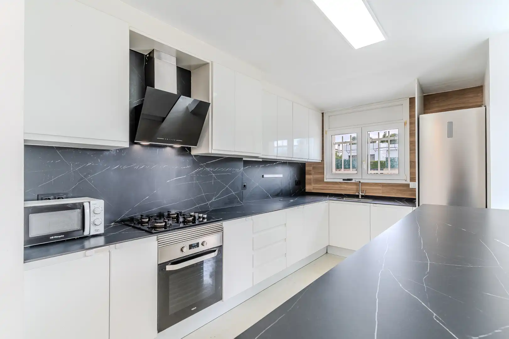 Kitchen of Houses for sale in L'Ametlla de Mar   with Air Conditioner, Heating and Private garden