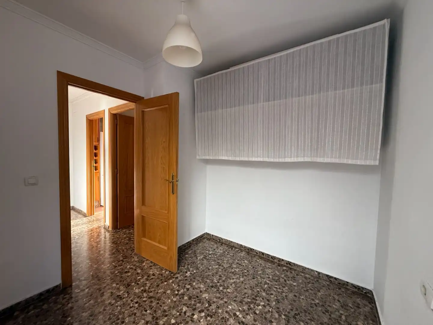 Wohnung zur Miete in Chiva mit Klimaanlage und Terrasse
