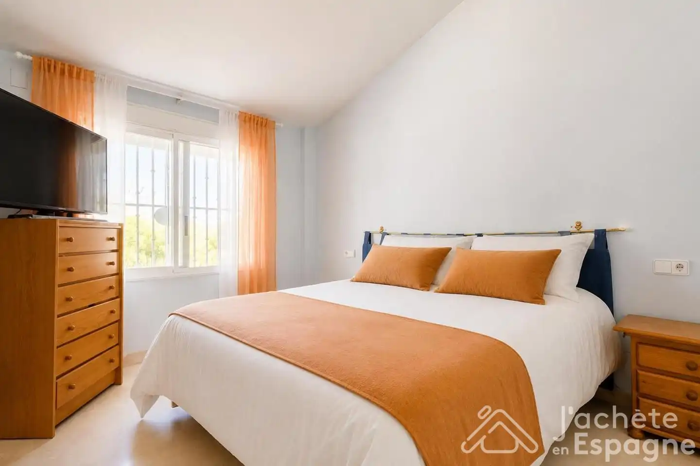 Habitación de Casa o chalet en venta en Gilet con Aire acondicionado, Jardín privado y Terraza