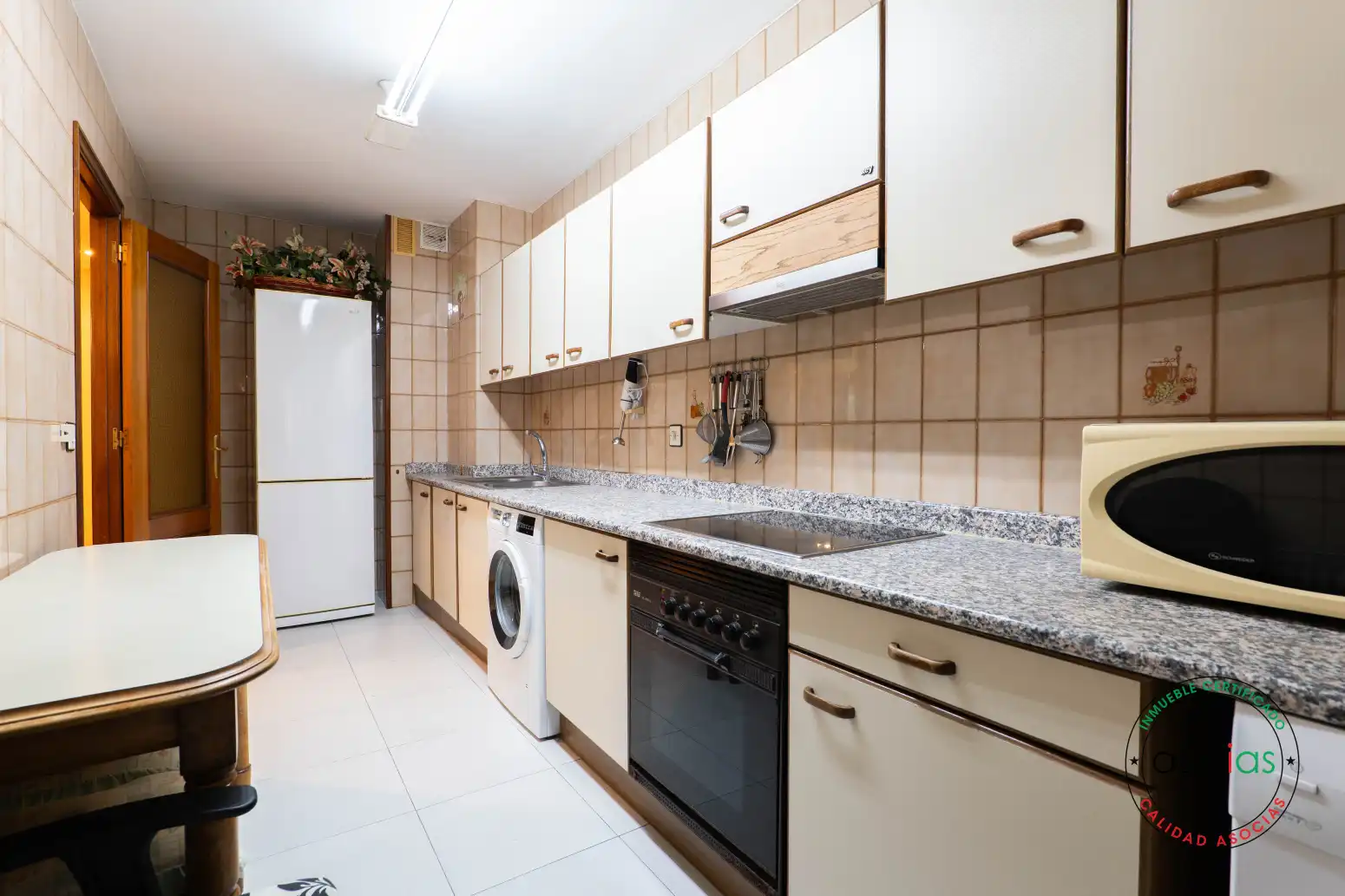 Cocina de Piso en venta en Gijón  con Calefacción, Parquet y Terraza