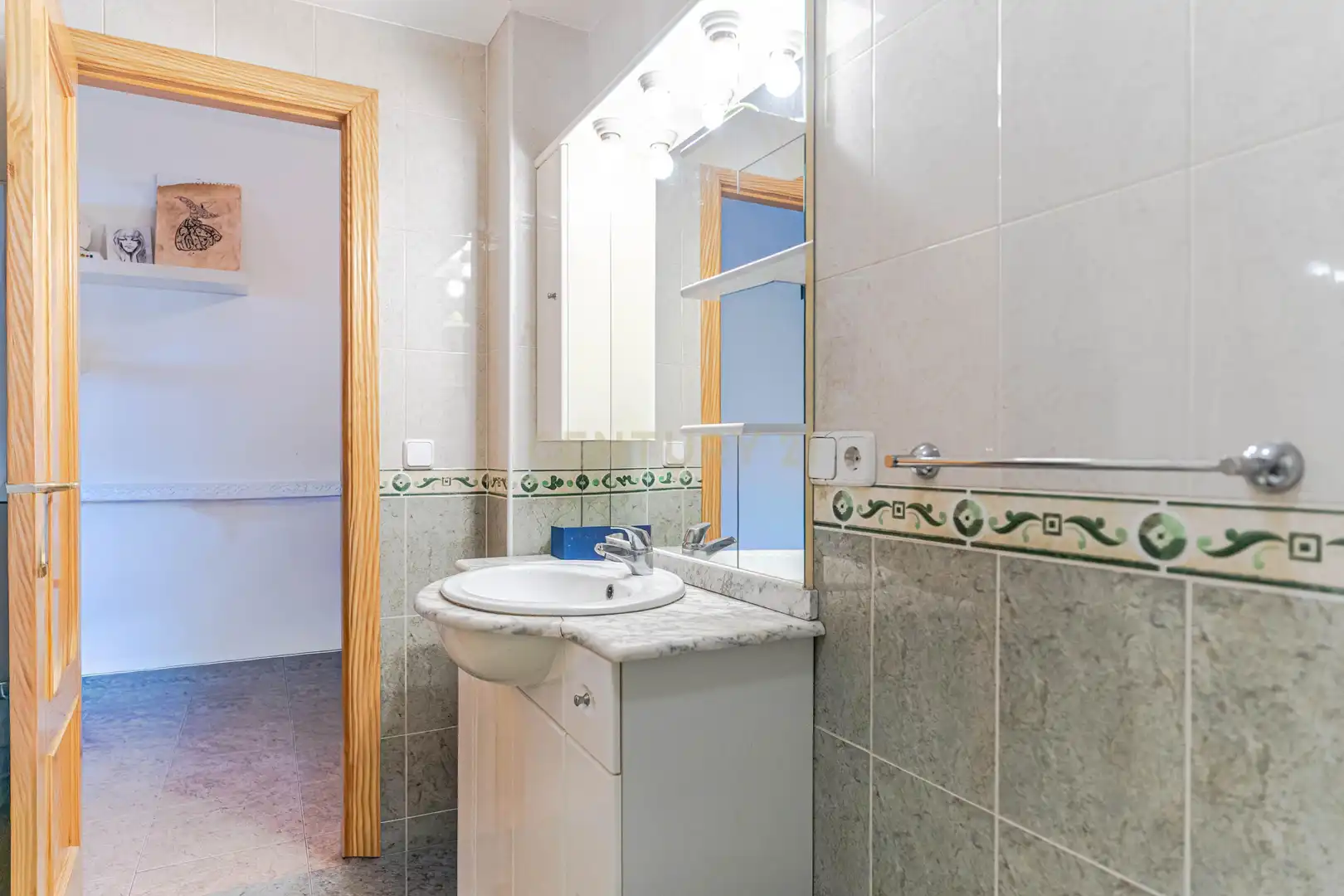 Badezimmer von Wohnungen zum Verkauf in Monachil mit Klimaanlage, Abstellraum und Gemeinschaftspool