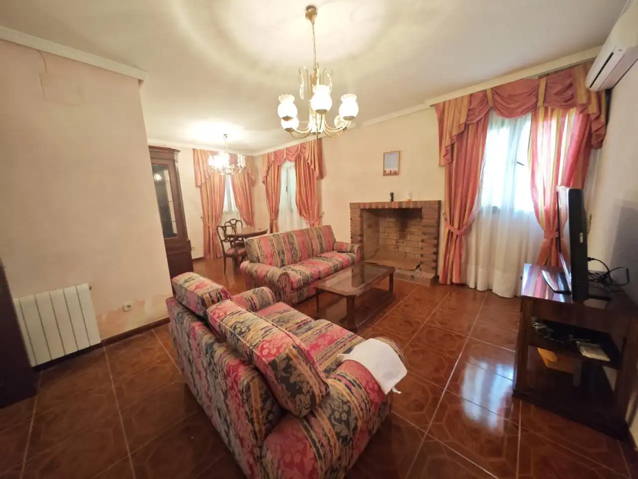 Living room of Houses for sale in Majadas  with Air Conditioner, Private garden and Terrace