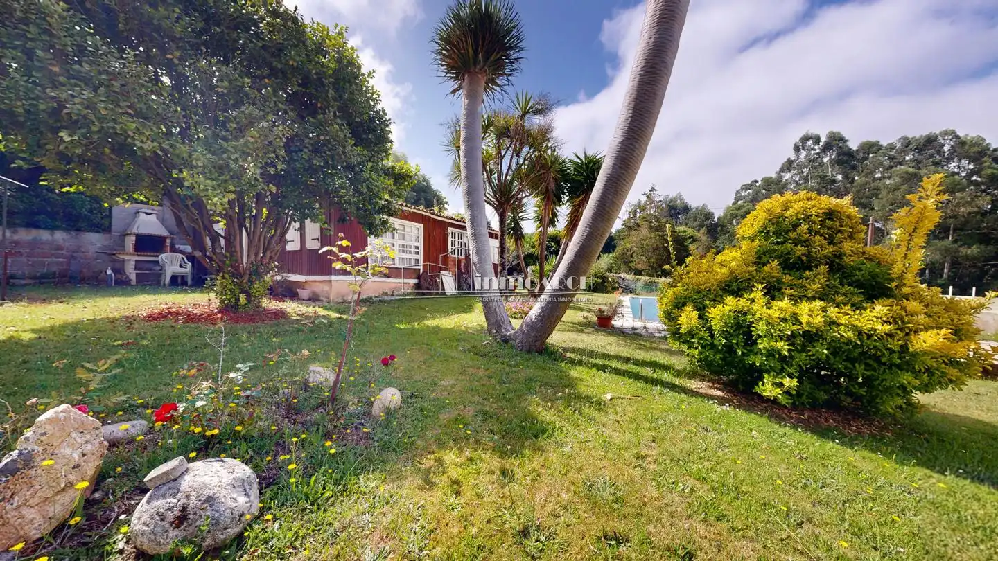Garden of Residential for sale in Oleiros