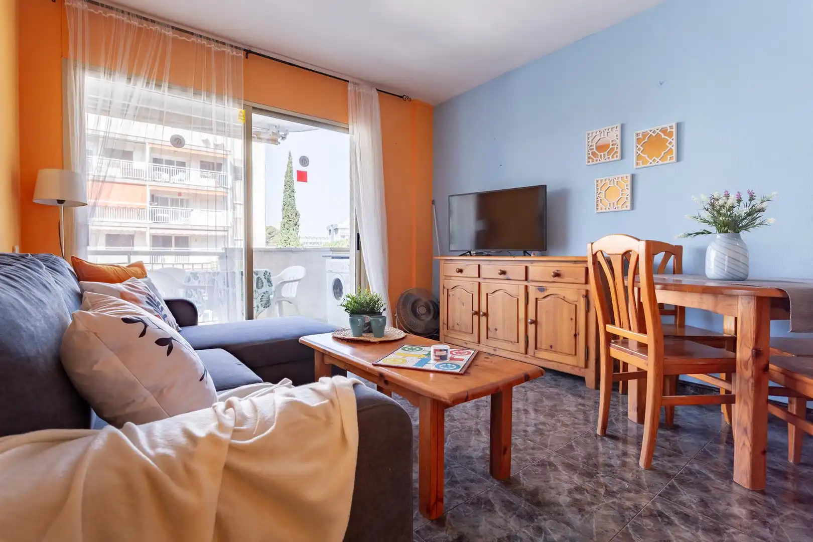 Sala de estar de Apartamento en venta en Salou con Terraza y Piscina